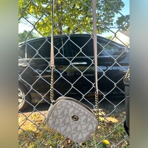 Michael Kors cross body